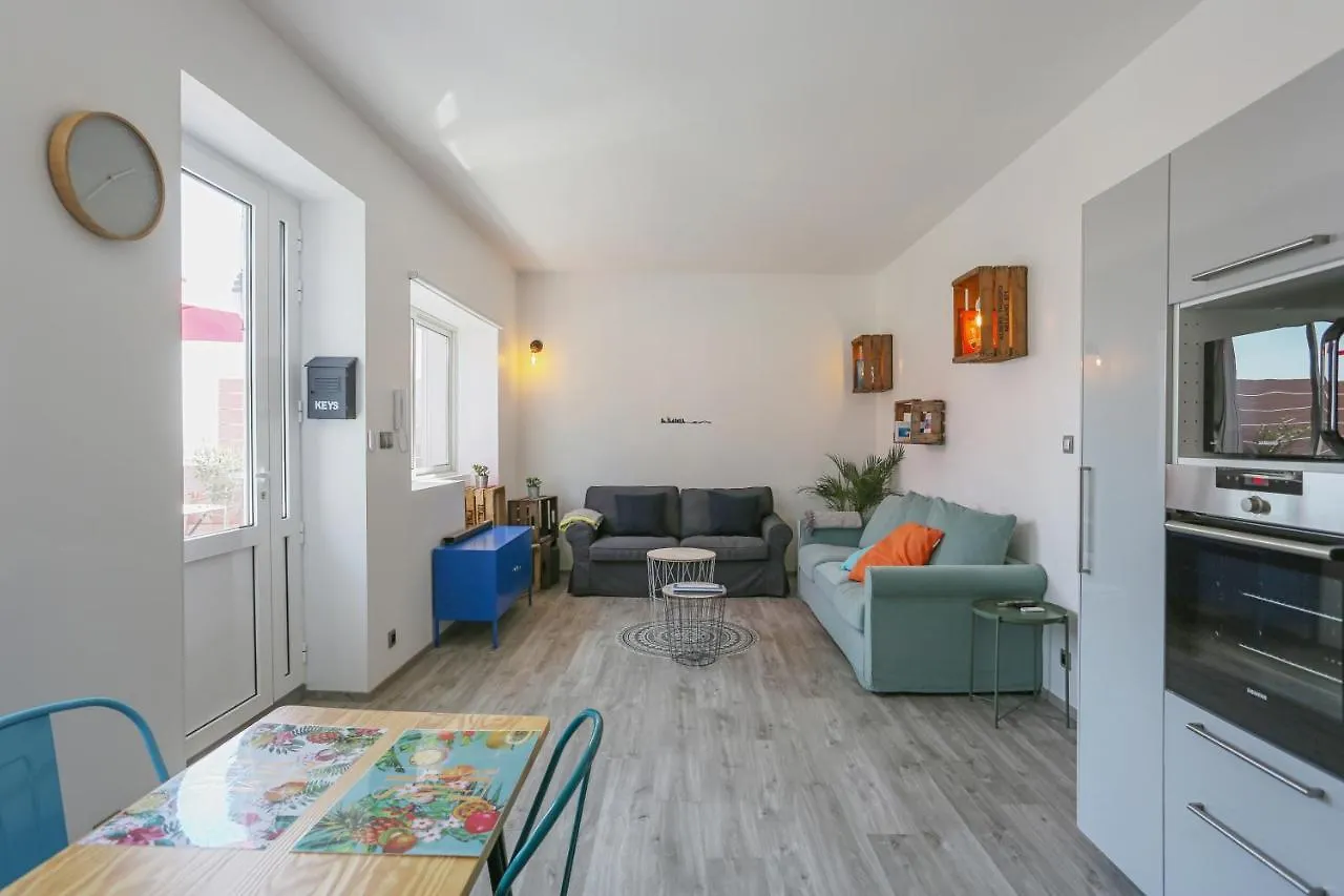 Sunrise Cassis Daire